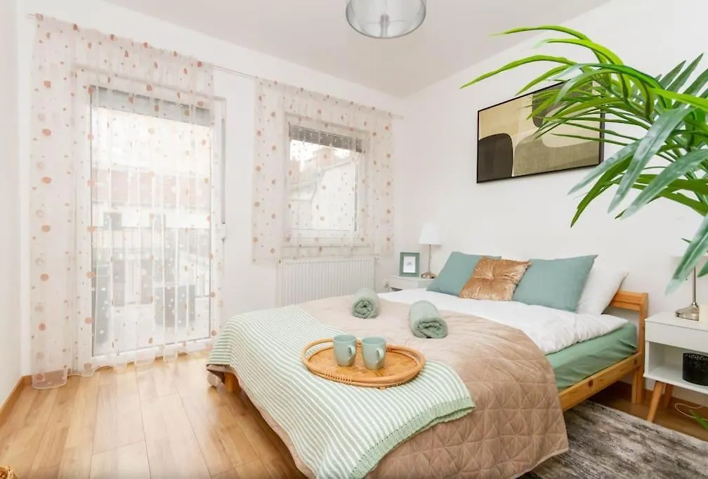 Апартаменты Family Lux Lounge In Voeroesmarty Street By Nw Будапешт